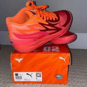GENTLY USED Fiery Coral- Ultra Orange LaMelo Ball Puma Supernova Basketball shoe